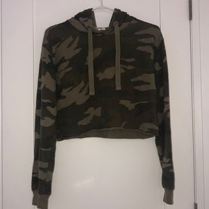 Garage Camo Cropped Hoodie